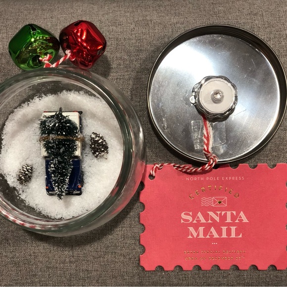 Car in a Jar Waterless Snow Globe USPS Mail Vehicle 1971 Jeep - Picture 10 of 10